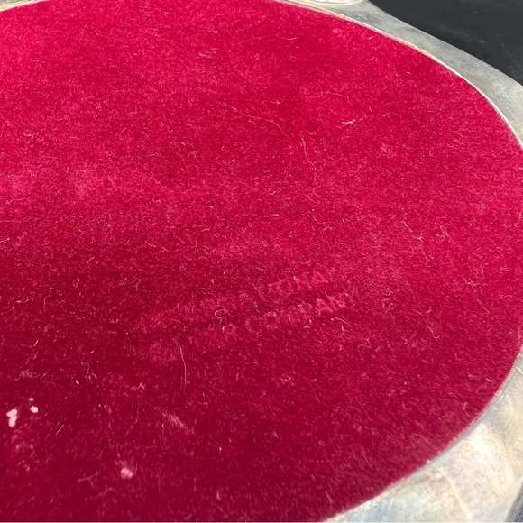 Vintage Lion Crest Jewelry Box w/Lion Claw Feet international Silver Co. Stamped - Picture 10 of 14